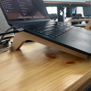 Laptop stand -  Beech paws