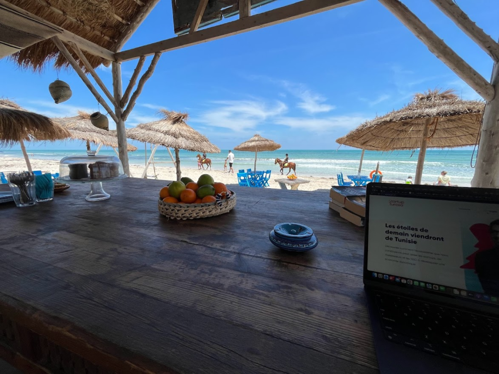 b4058e9baad99a5c4b66c916ba31c135e26411d2